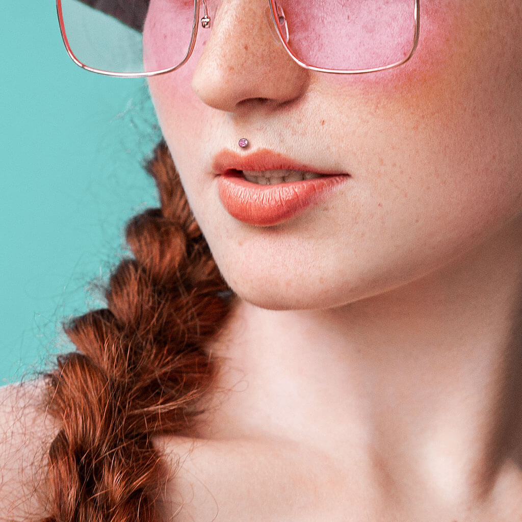 Bezeled Gem Titanium Threadless Push Labret