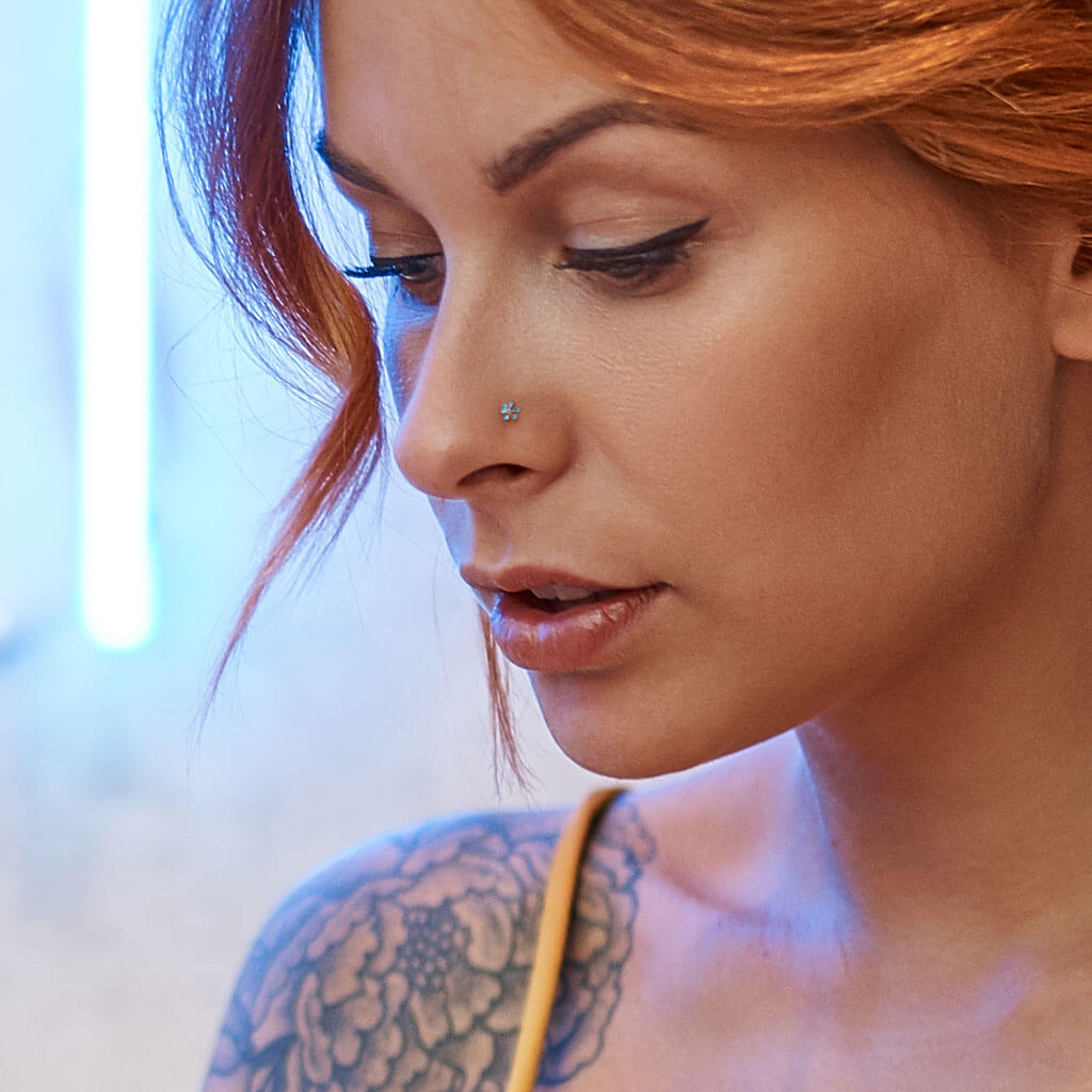 Enamel Flower L-Bend Nose Stud