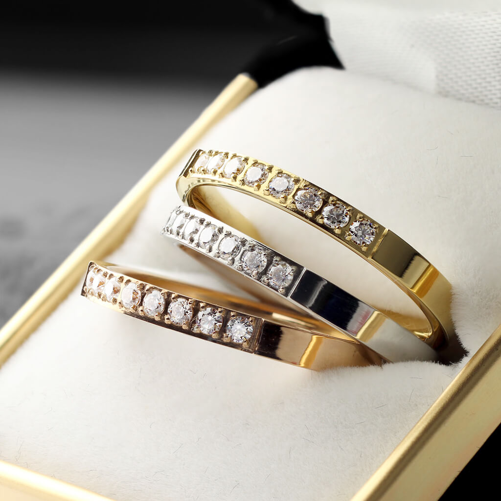 8-Stone CZ Lined Band Ring in Silver